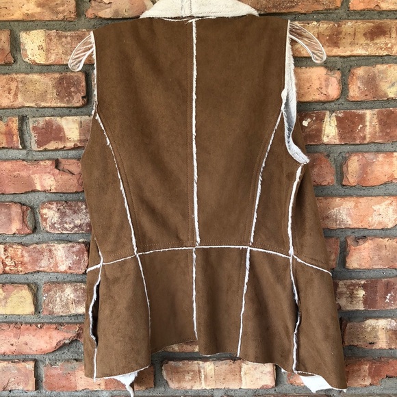 Me Jane faux shearling suede vest, like new - Picture 7 of 7